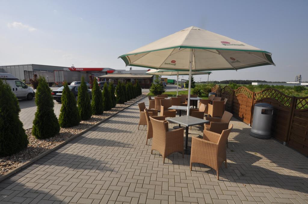 Artix Hotel Zbąszynek Exterior photo